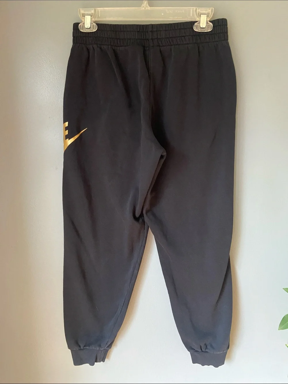Nike Kids' Black Jogger Sweatpants with Gold Logo Size XL